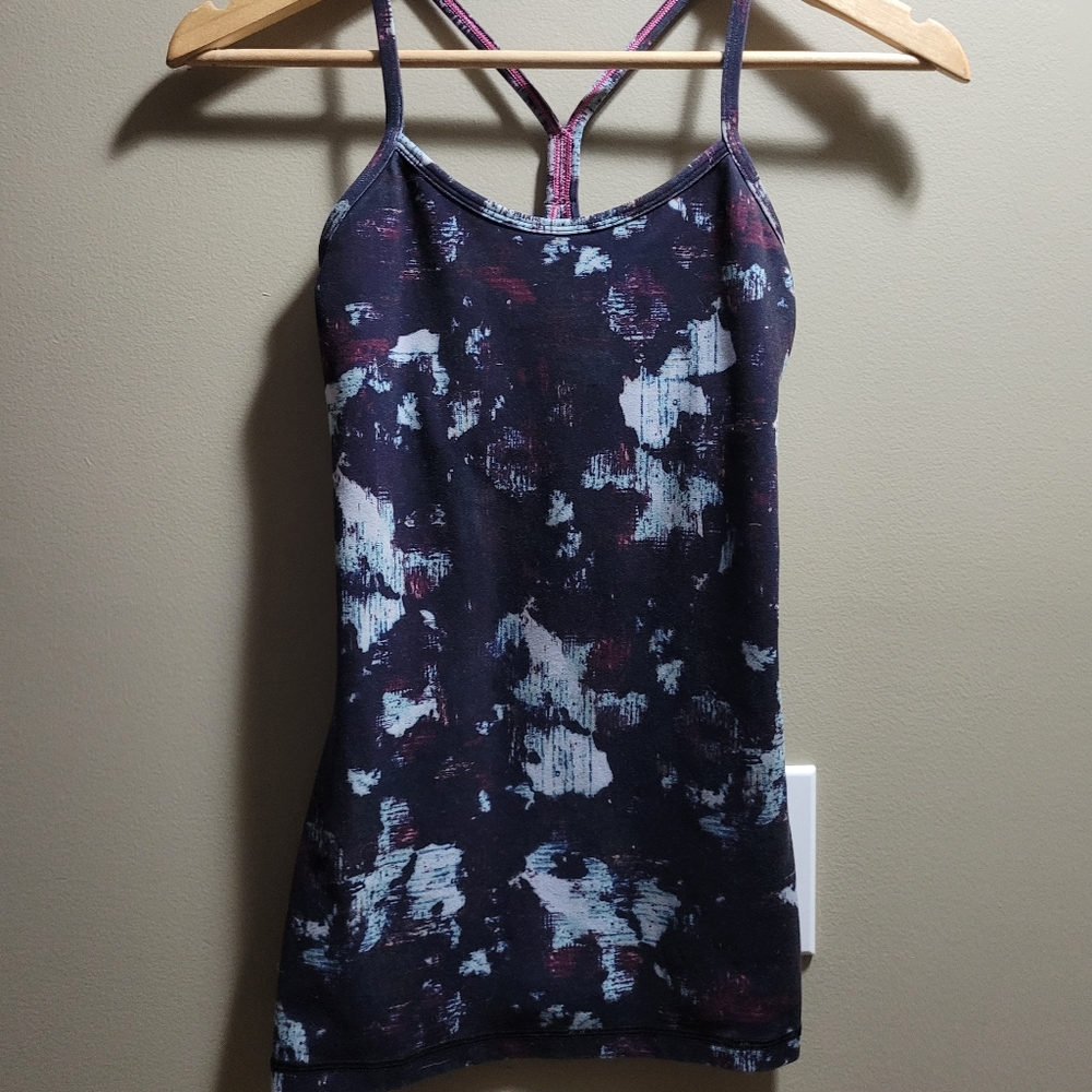 Lululemon tank